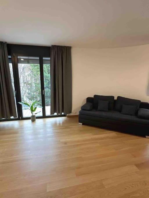 Neubau In Zuerich Oerlikonアパートメント エクステリア 写真